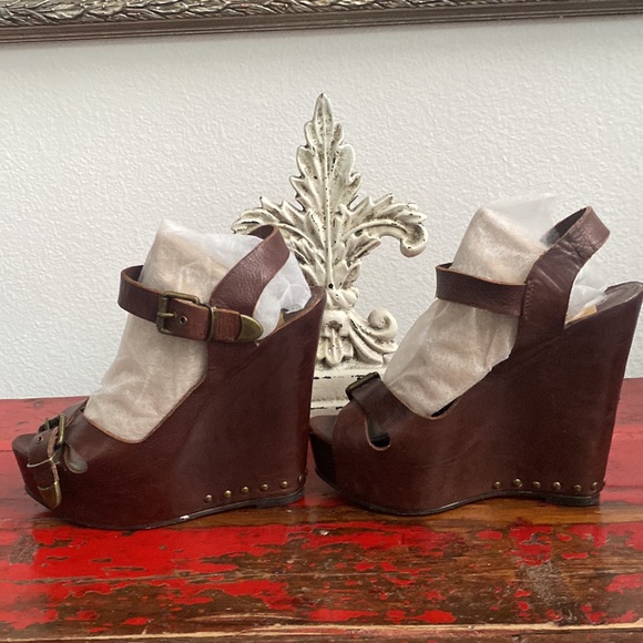 Dolce Vita cognac leather platform sandal - Picture 4 of 6